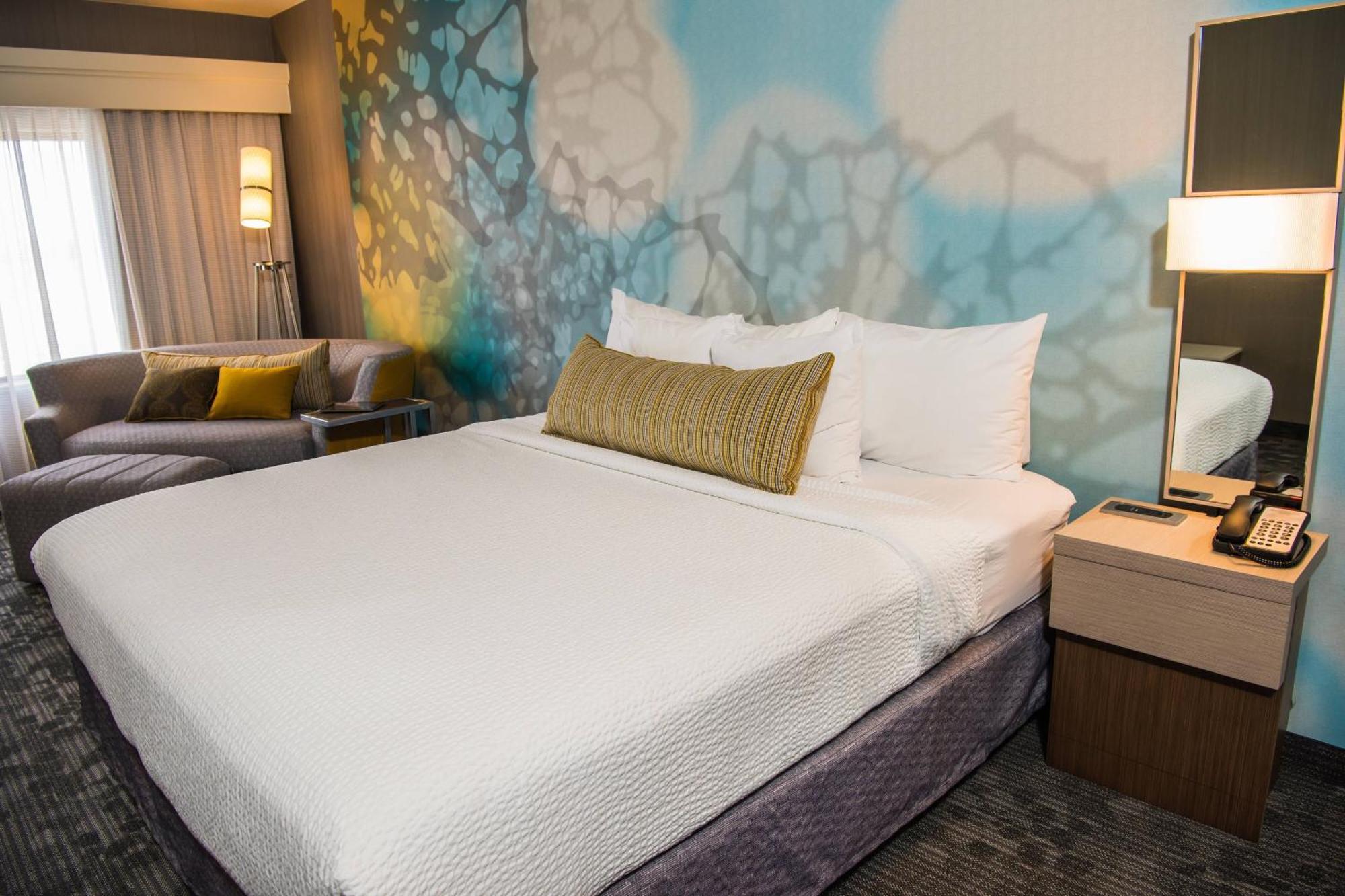 Courtyard By Marriott Erie Ambassador Conference Center Kearsarge Exterior foto