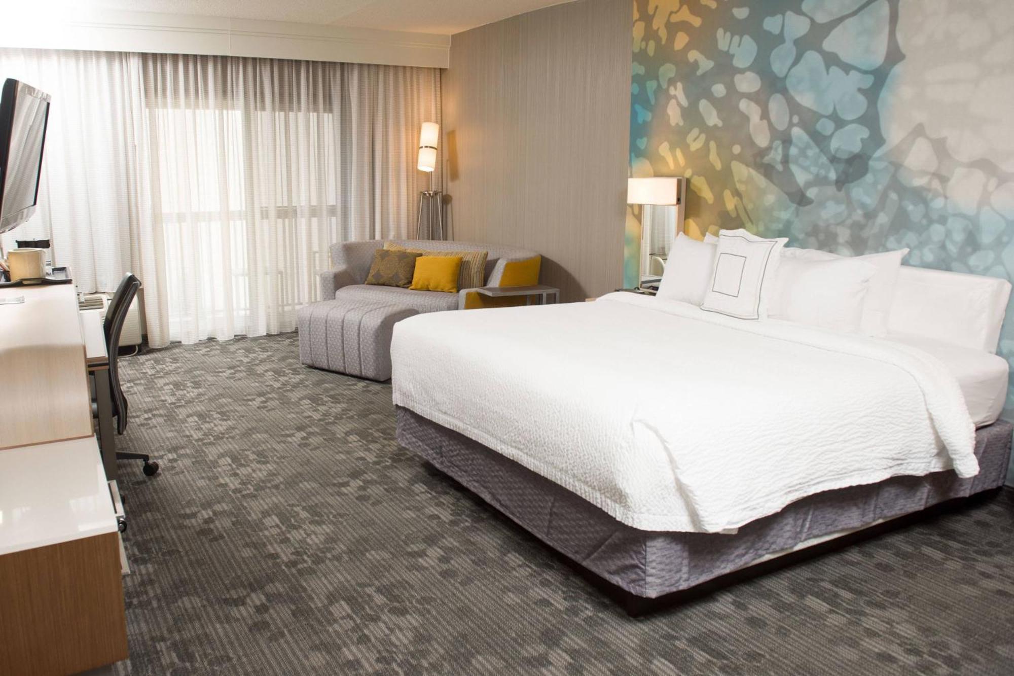 Courtyard By Marriott Erie Ambassador Conference Center Kearsarge Exterior foto